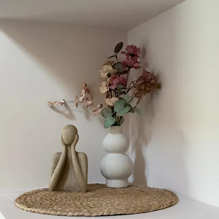 Magnolia Garden - Meteora *