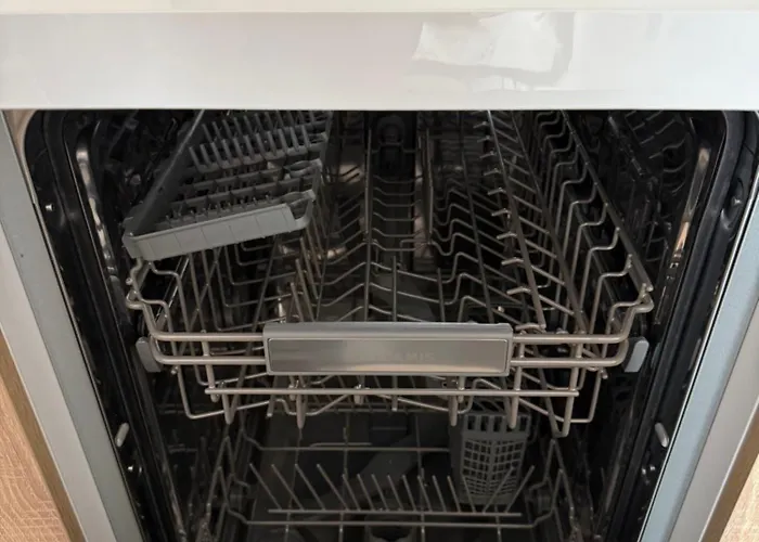 Magnolia Garden - Meteora * Kalambaka