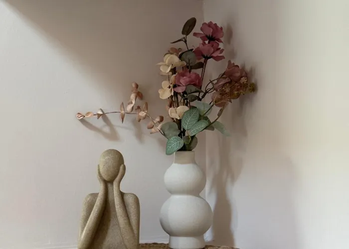 Magnolia Garden - Meteora *