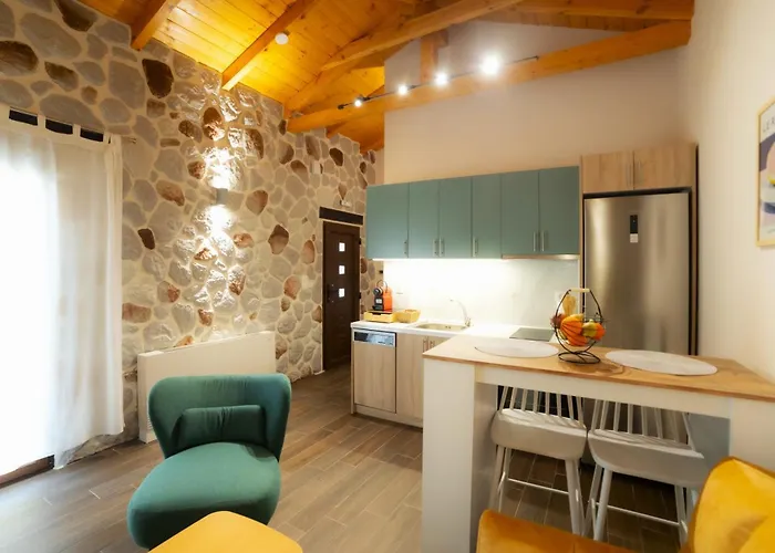 Magnolia Garden - Meteora *