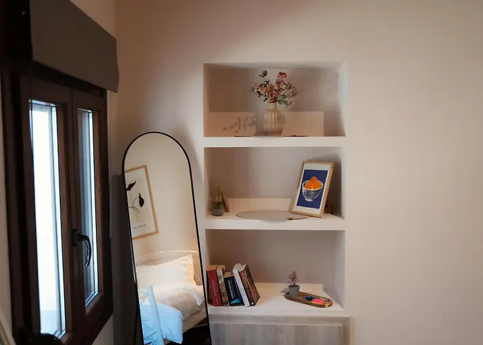 Magnolia Garden - Meteora Kalambaka